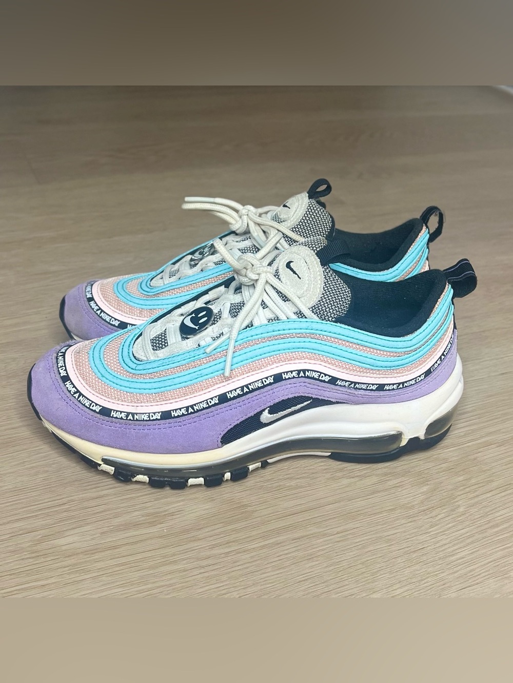 Nike Air Max 97 in Lavender, Teal & Cream Size 6 Youth